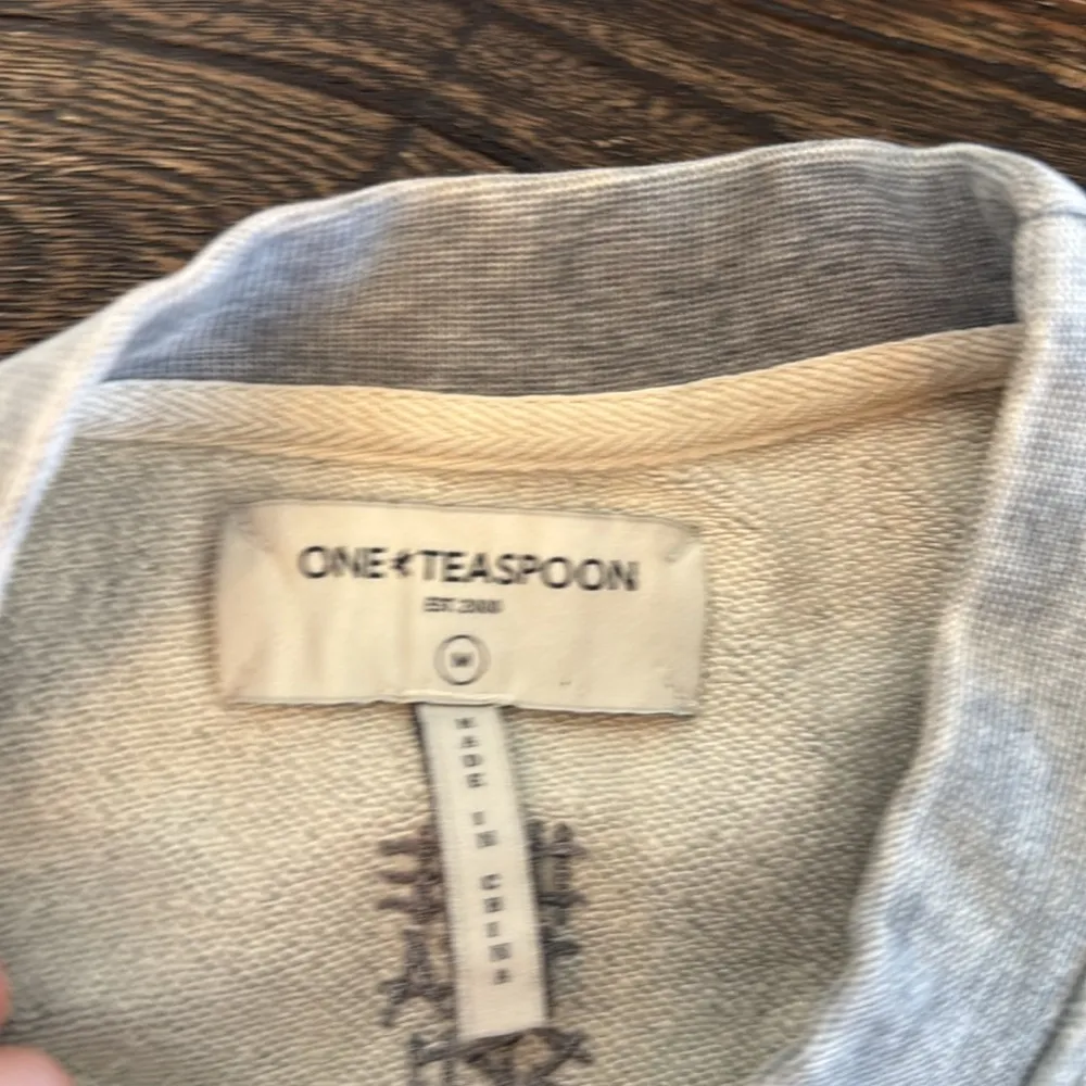 One Teaspoon  Studded Heart Cropped Sweatshirt Grey Marl Medium EUC - Image 6