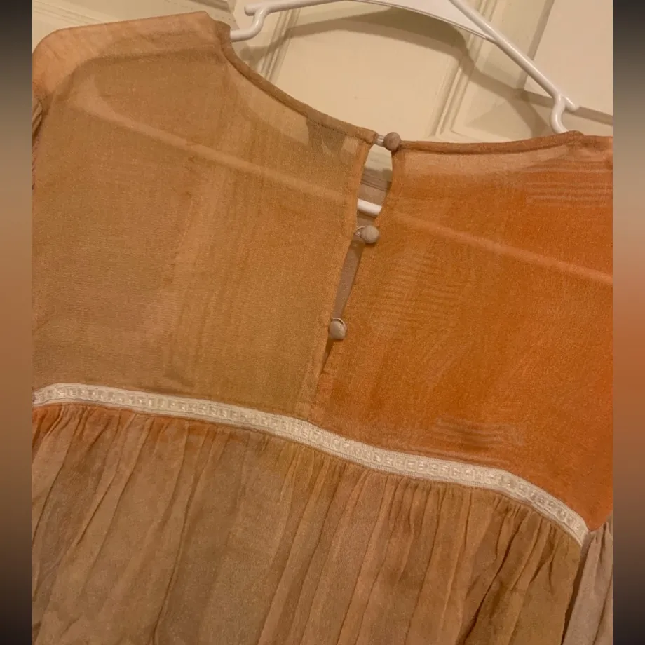 Tan $128 Bl^nk London x Anthropologie MIRANDA Sm Brush Strokes Eclectic Red Top Size M - Image 8