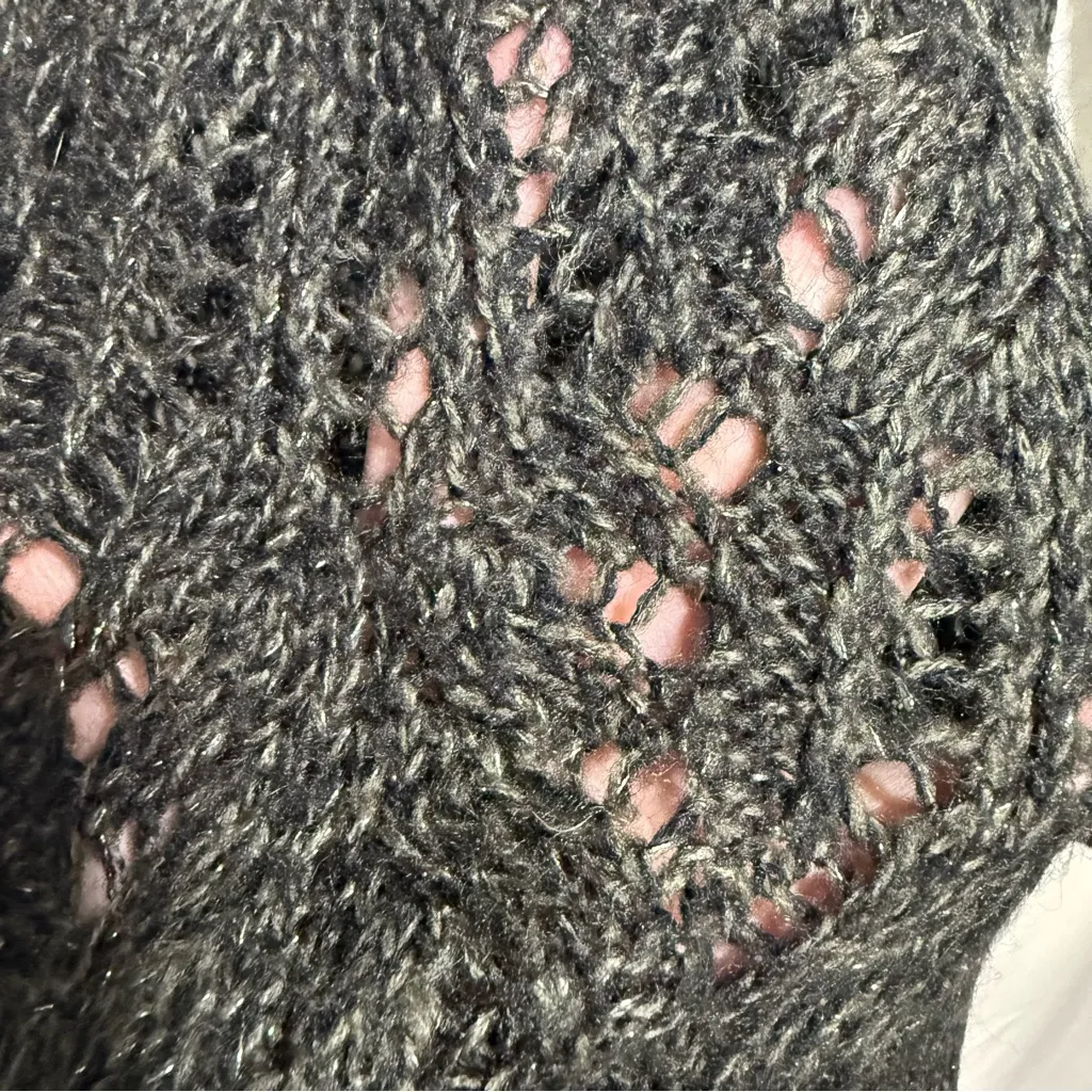 Decree Sparkly Charcoal Knit Sweater Juniors Size Medium - Image 4