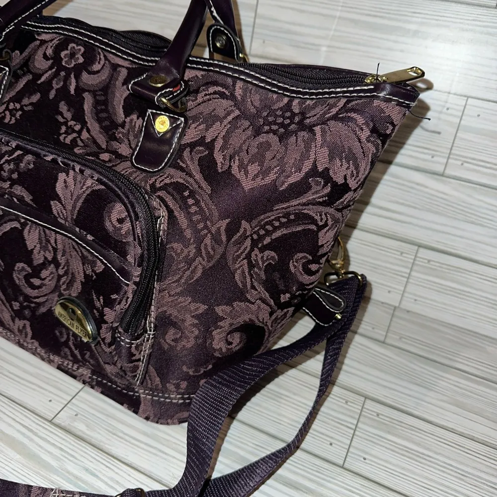 Like New American Flyer Large Womens Purse Strap Bag - Image 6