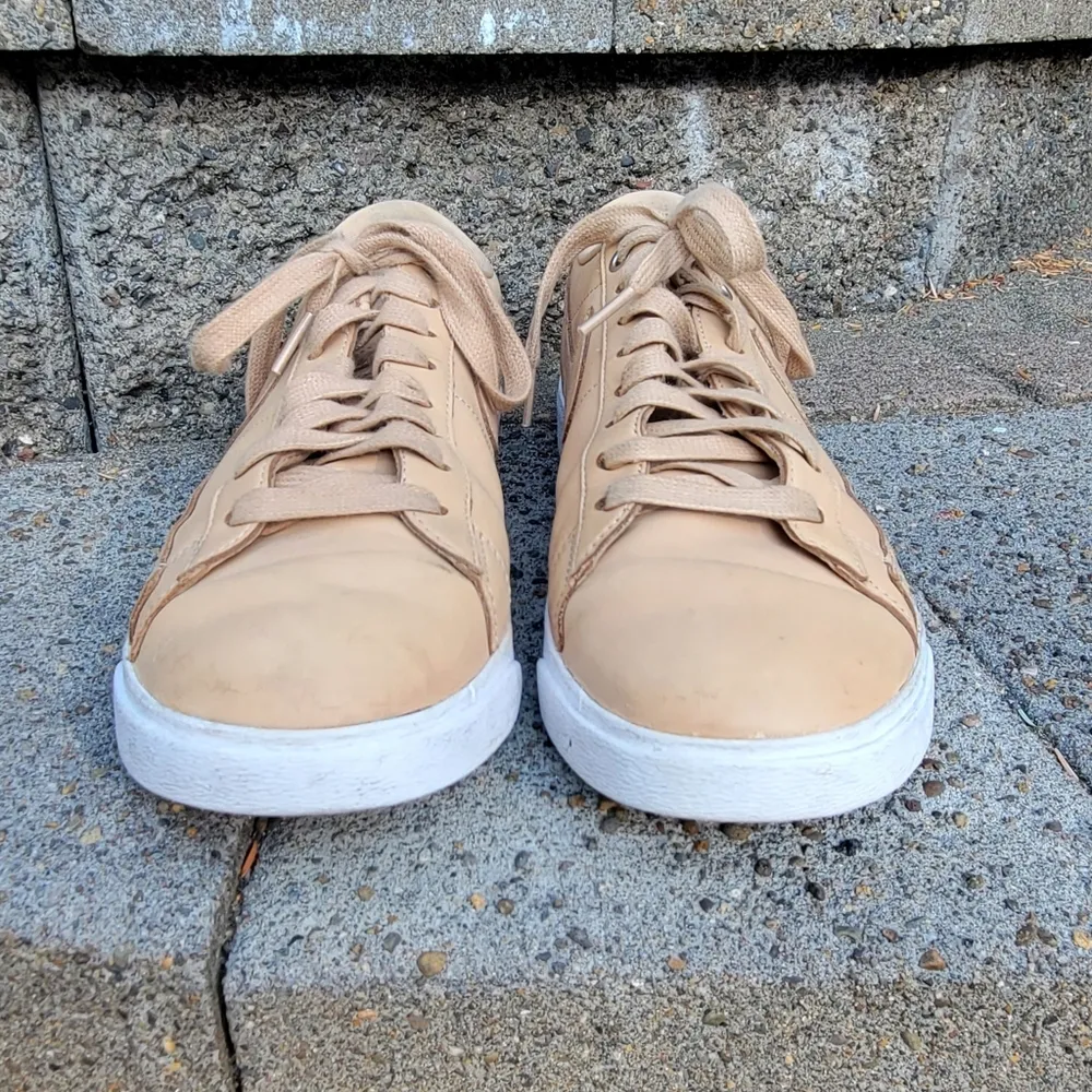 Women's Nike Blazer Low Sneakers - Image 2