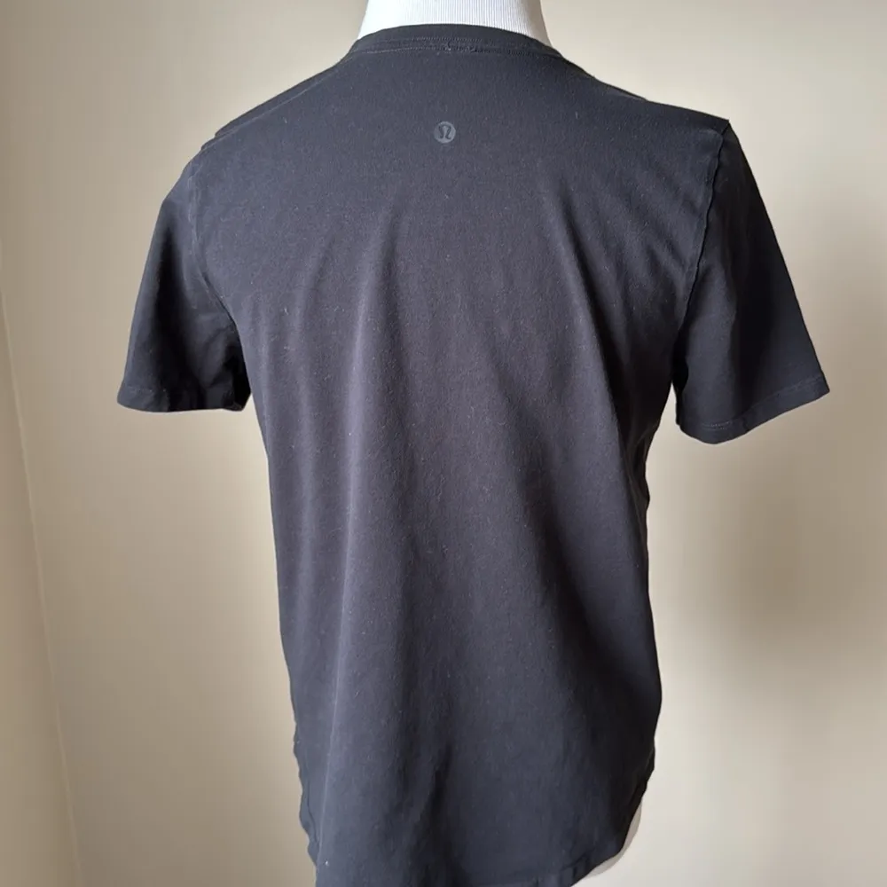 Lululemon Short Sleeve Tee Shirt - Image 3