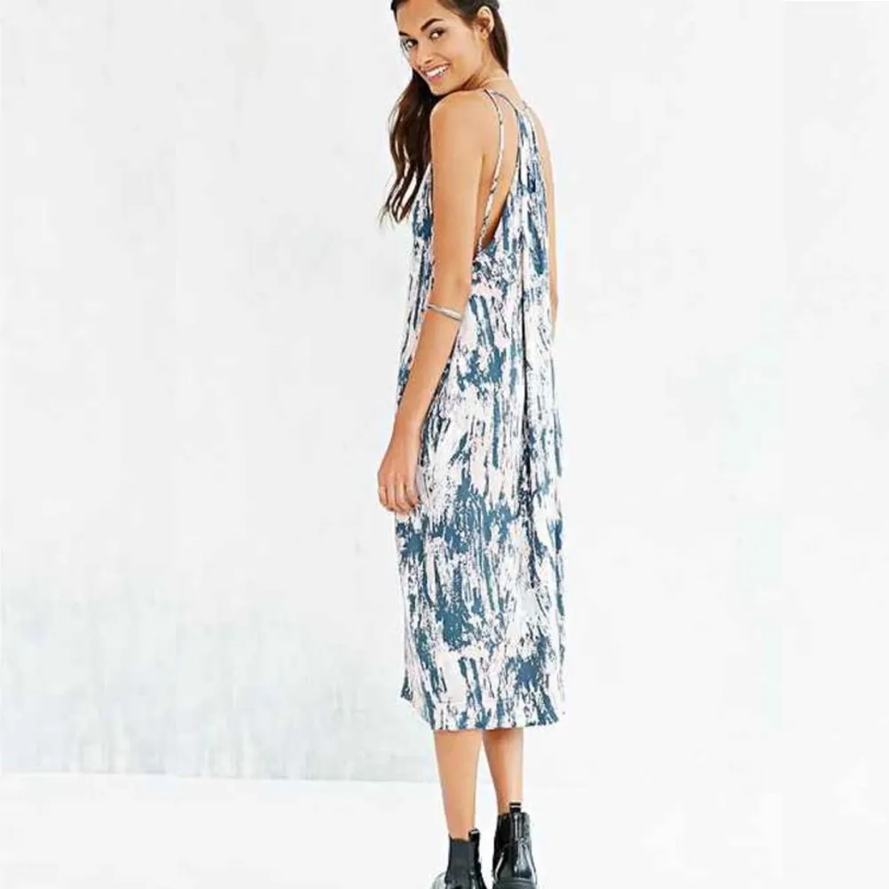 Silence+Noise Sedona Plunge Midi Dress XS - Image 2