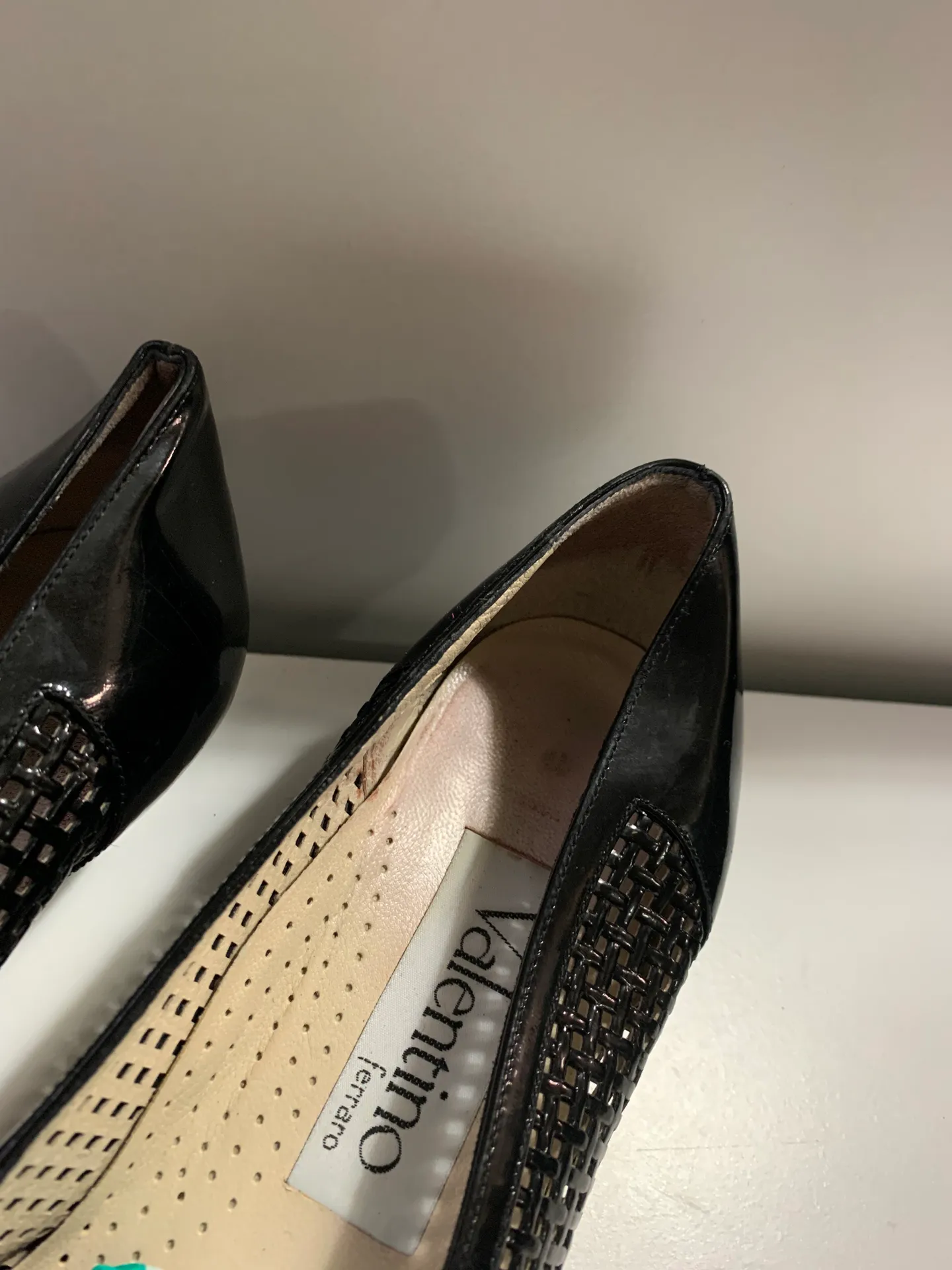 Valentino Ferraro Flats Size 8 - Image 5