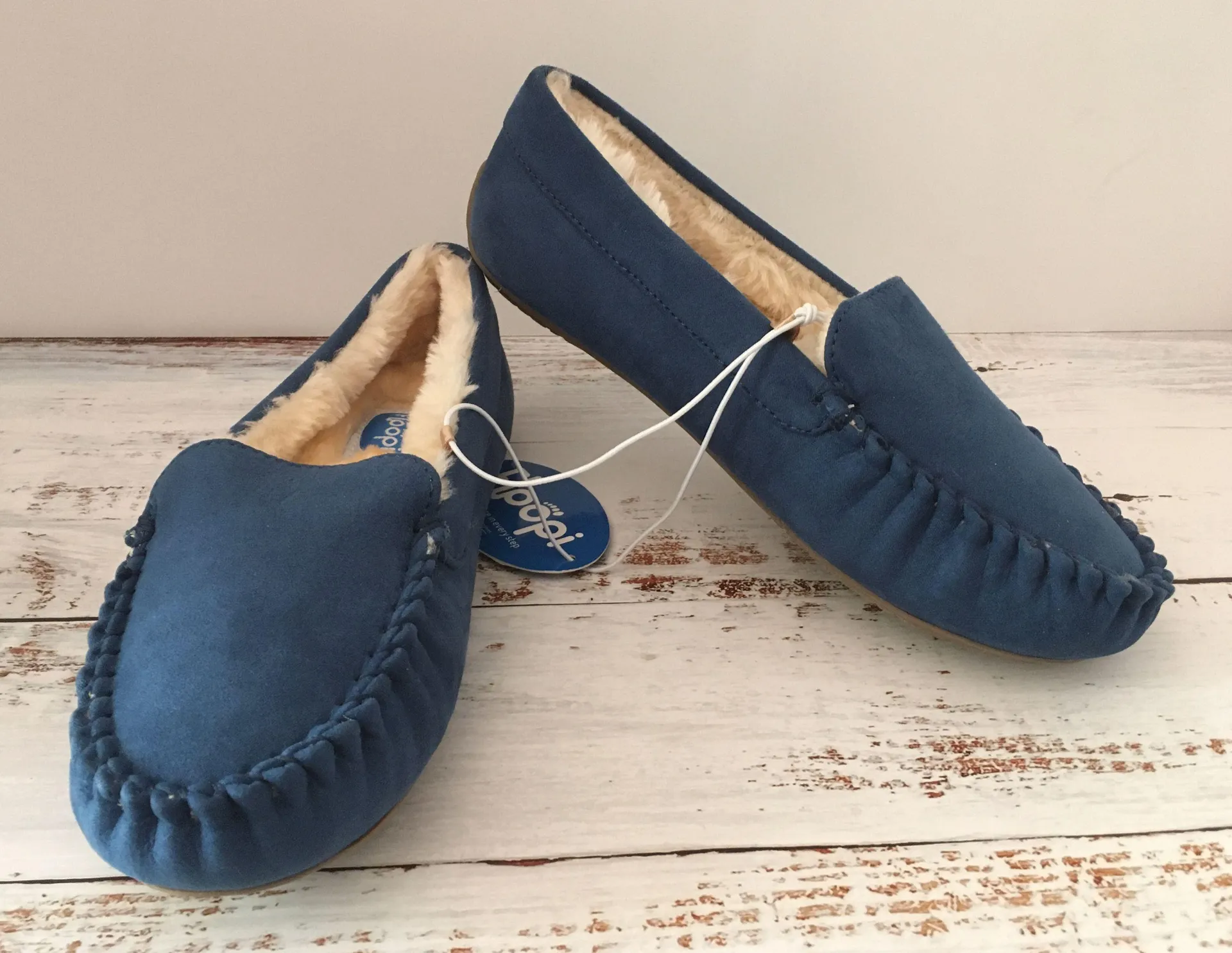 Moccasin Slippers, Size 7 Blue - Image 3