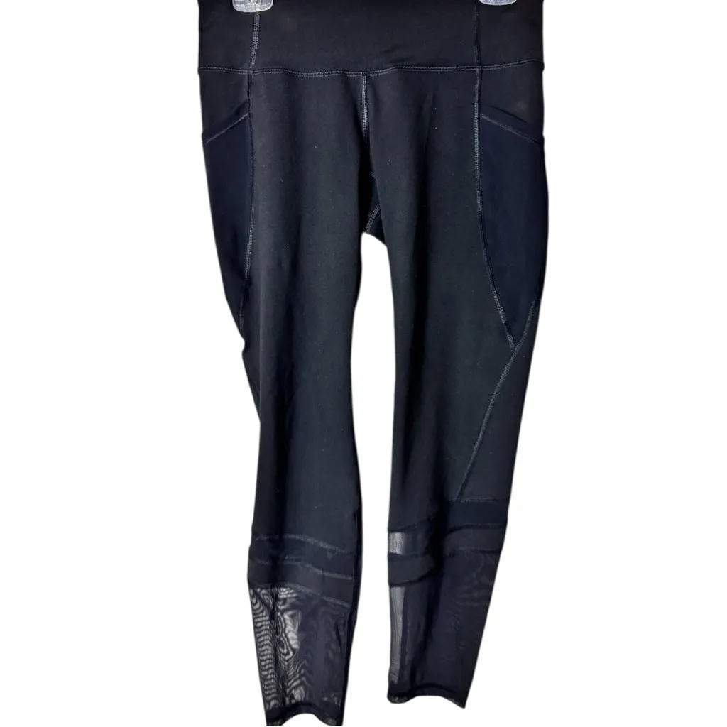 Old Navy Active  Athletic Sporty Workout Black Go-Dry Leggings with Mesh Sz M - Image 5