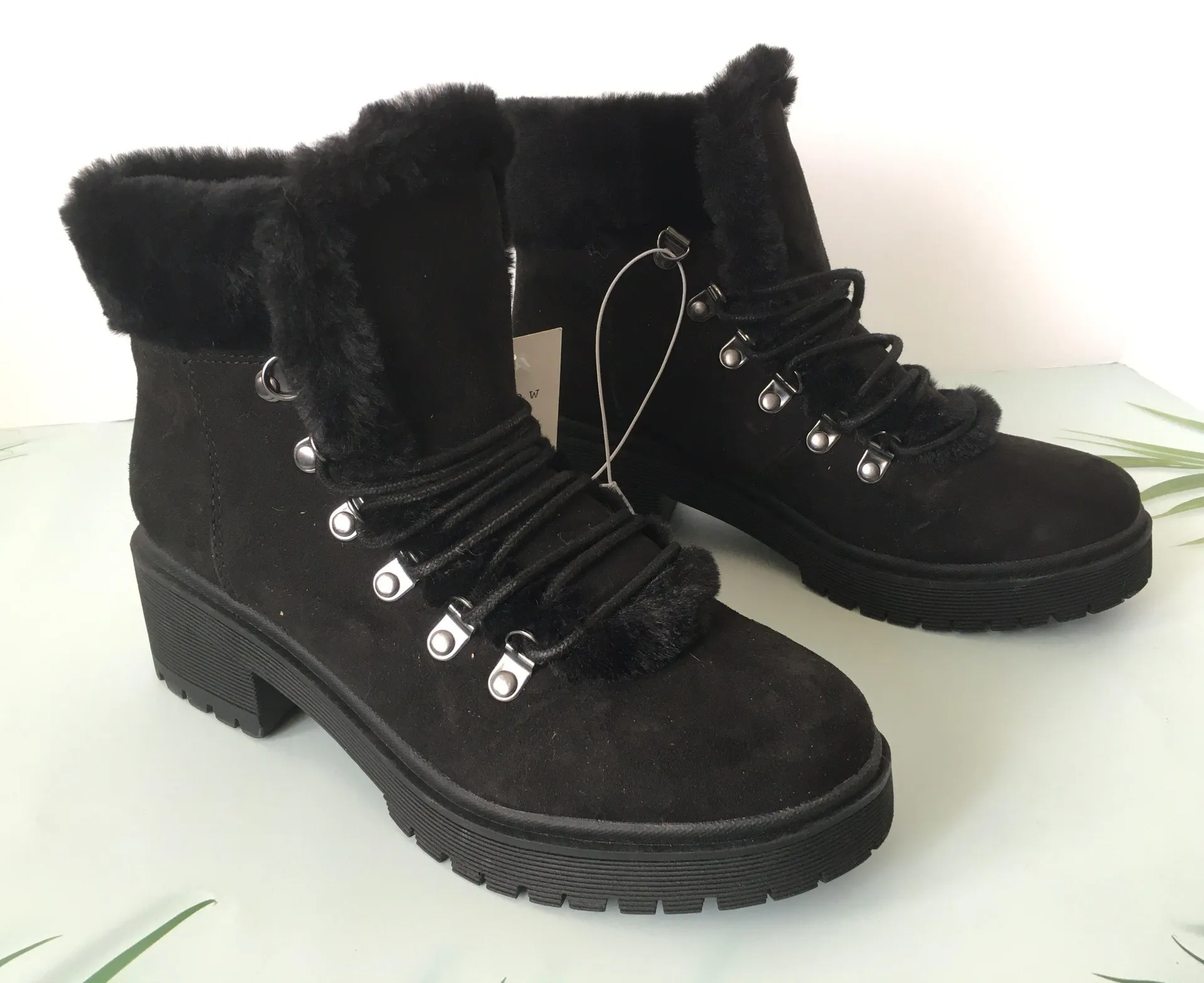 Black Hiking Boots, Size 7 1/2 - Image 3