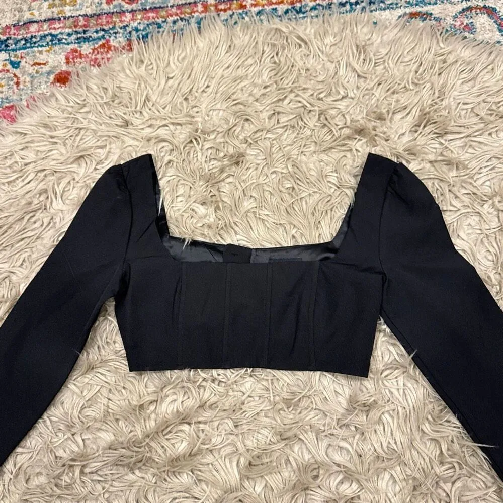 Bardot cropped blouse size small - Image 2