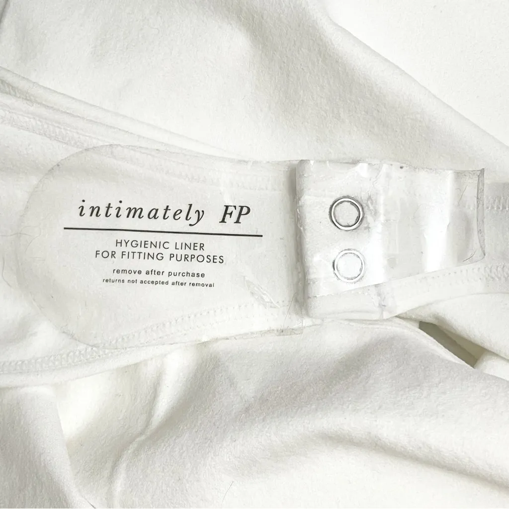 NWT Free People White Clean Lines Scoop Neck Sleeveless Thong Bodysuit Size M/L - Image 13