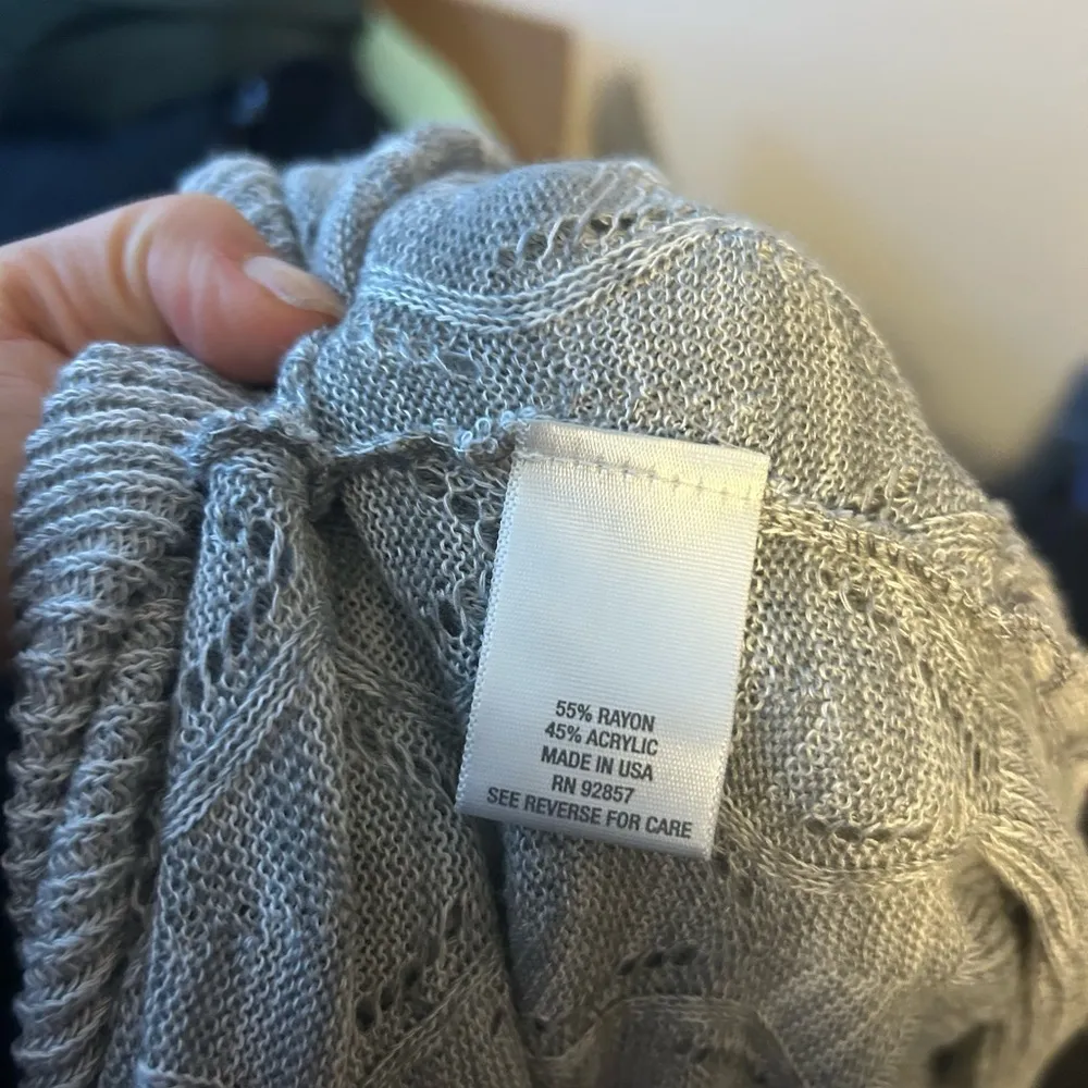 Dressbarn Gray Knit Ruffle Sweater Vest - Image 4