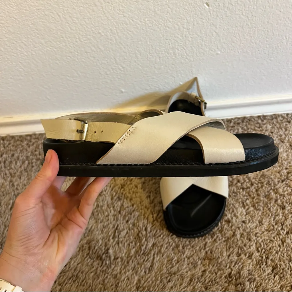 Elegant Cream Cross - Image 5