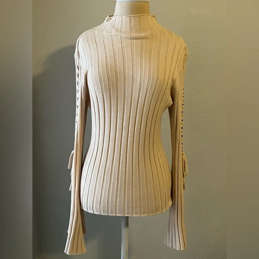 Wide Ribbed Sweater Size M - Image 5