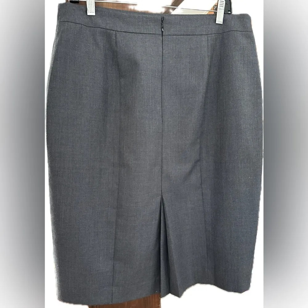 Ann Taylor wool blend  skirt Size 14 Office Casual
Business Formal Professional - Image 6