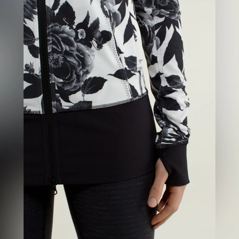 Lululemon Nice Asana Yoga Jacket in Brisk Bloom - Image 5