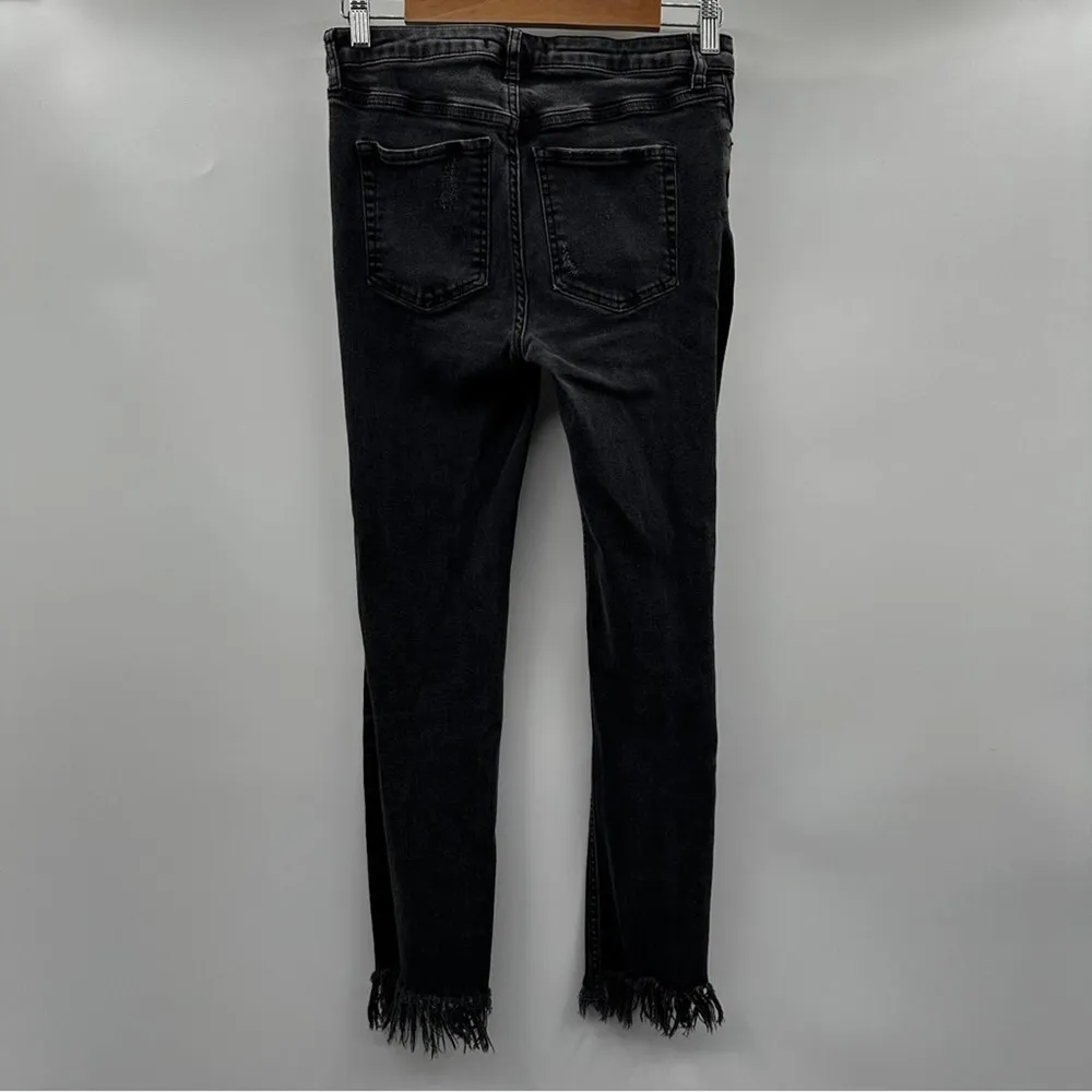 Free People Dark Gray Stone Wash Mid Rise Distressed Raw Hem Cropped Jeans Sz 27 - Image 66