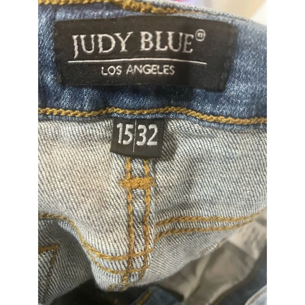 Judy Blue distressed jeans - Image 5
