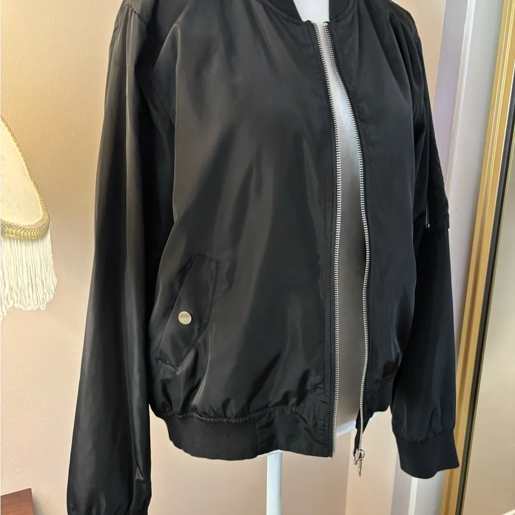 Active USA Classic Black Bomber Jacket Size L - Image 2