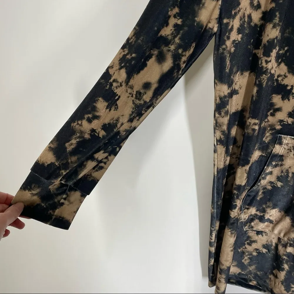 NEW  Acid Wash Tie Dye Pullover Velvet Hoodie Sweatshirt Size US 4 Small - Image 3