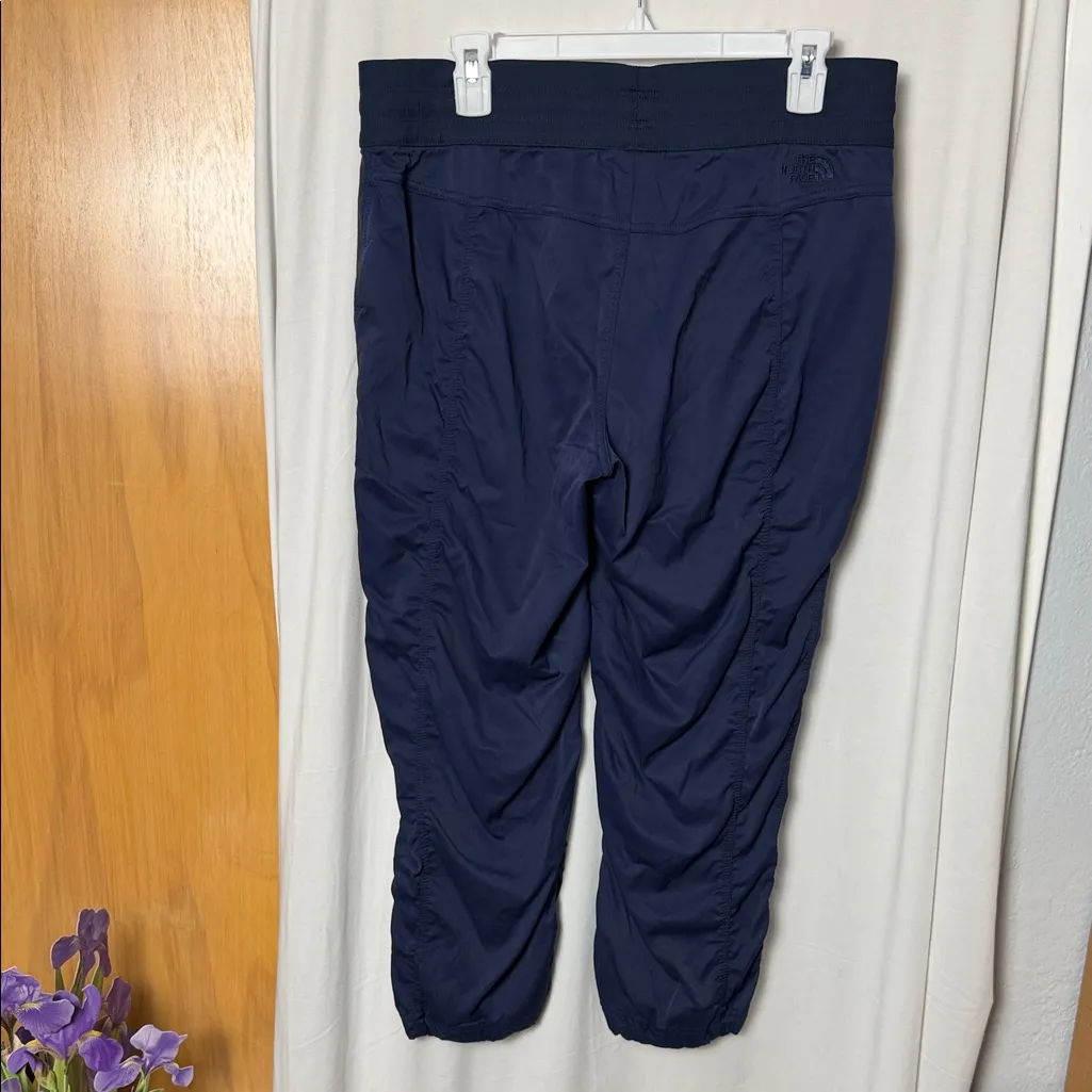 The North Face Navy Aphrodite 2.0 Drawstring Capri Pants Size Large - Image 6