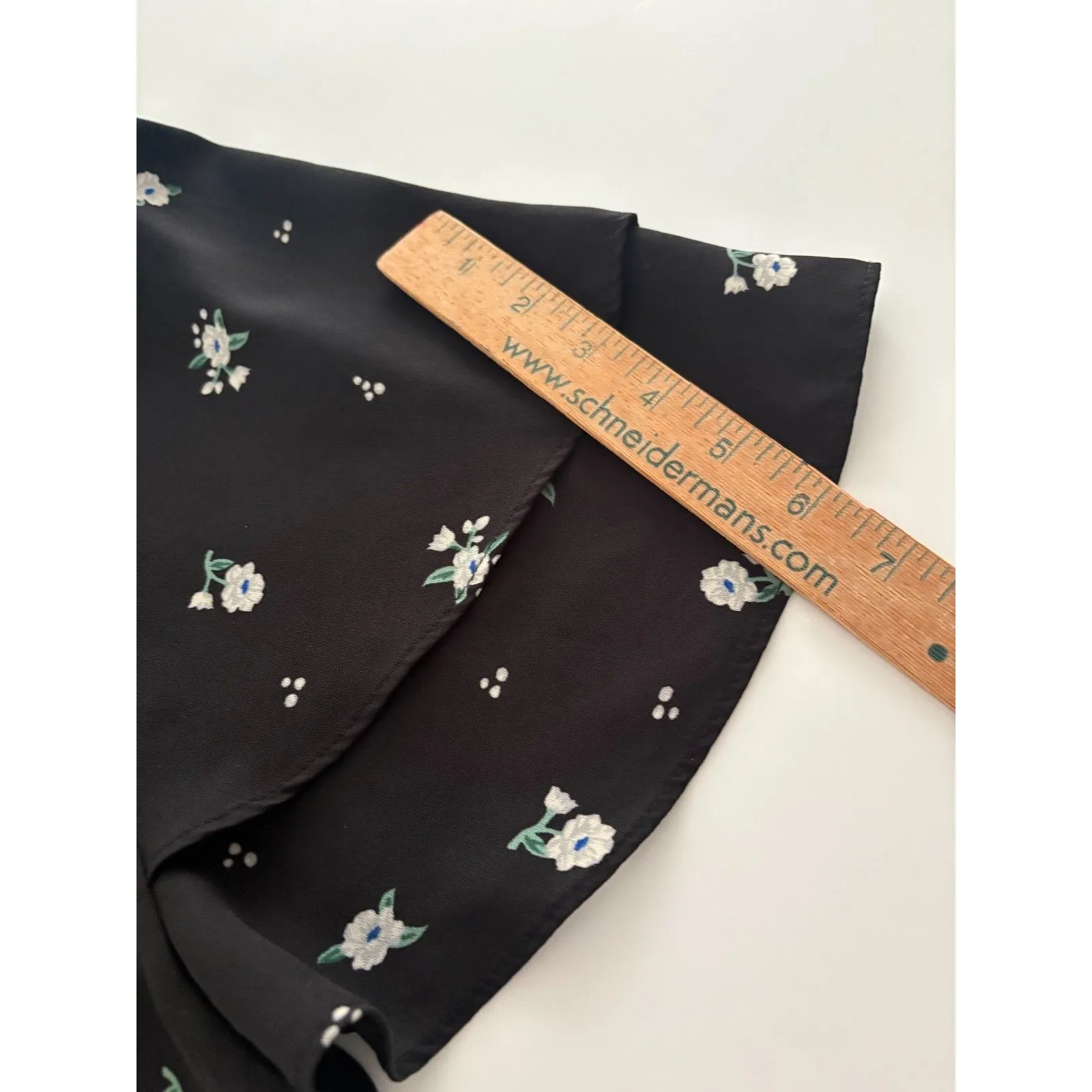 Old Navy Top XXL Black Floral Flutter Sleeve Lightweight Whimsigoth Fairy - Image 15