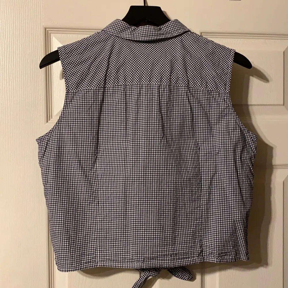 Vintage 90s Lauren  check tie up sleeveless button blouse, size 12 - Image 2