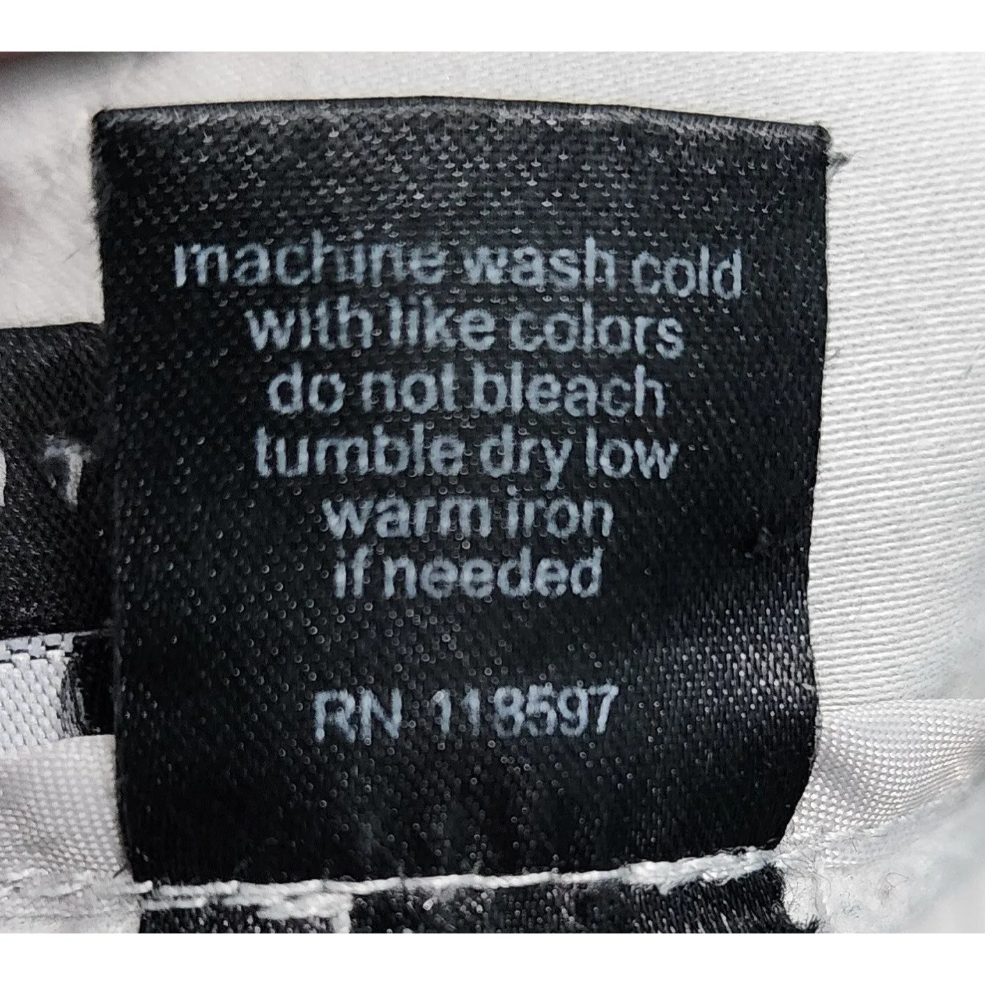 The Limited Khaki Bermuda Shorts Sailor‎ Button Detail Womens Size 8 - Image 6