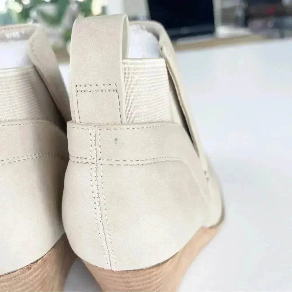 DV by Dolce Vita Vegan Leather Gerdy Ankle Wedge Bootie Size 7 NWOB - Image 7