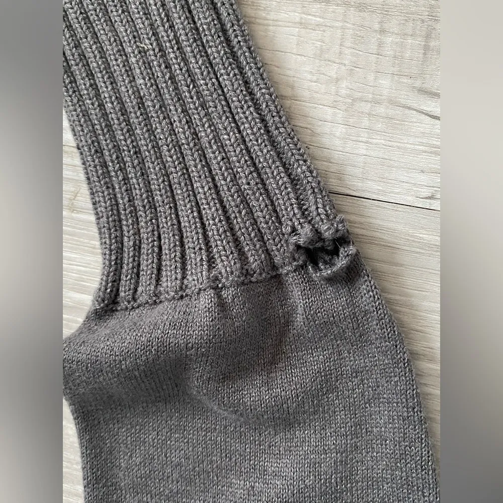 Gray Plunge V-Neck Sweater - Image 4