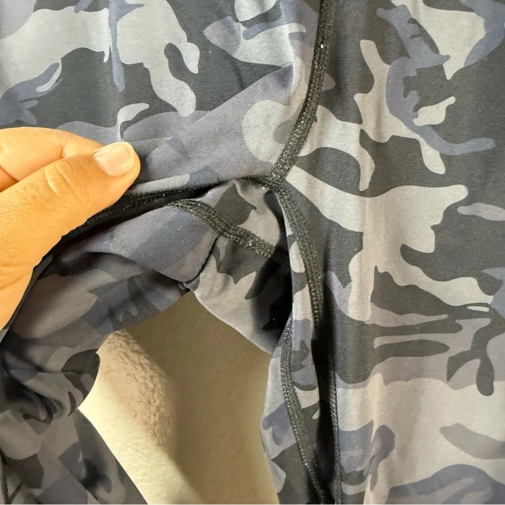 ECHT Camouflage Leggings SZ:M - Image 6