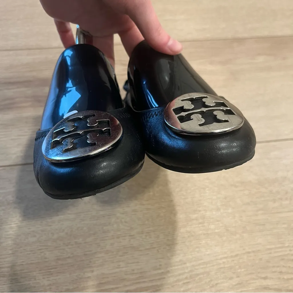 Tory Burch Minnie Travel Ballet Flat Black Leather Scrunch Size 6 - Image 3