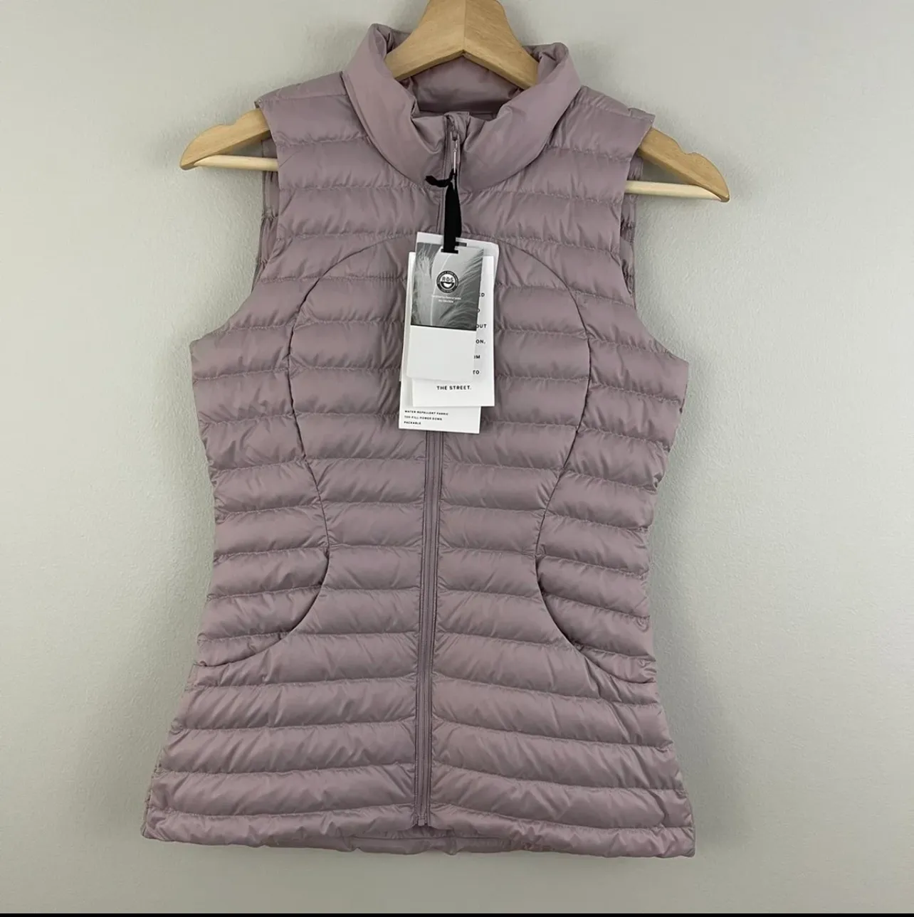 Lululemon Mauve Blush Pink Pack It Down Vest Sz 2 NEW - Image 2