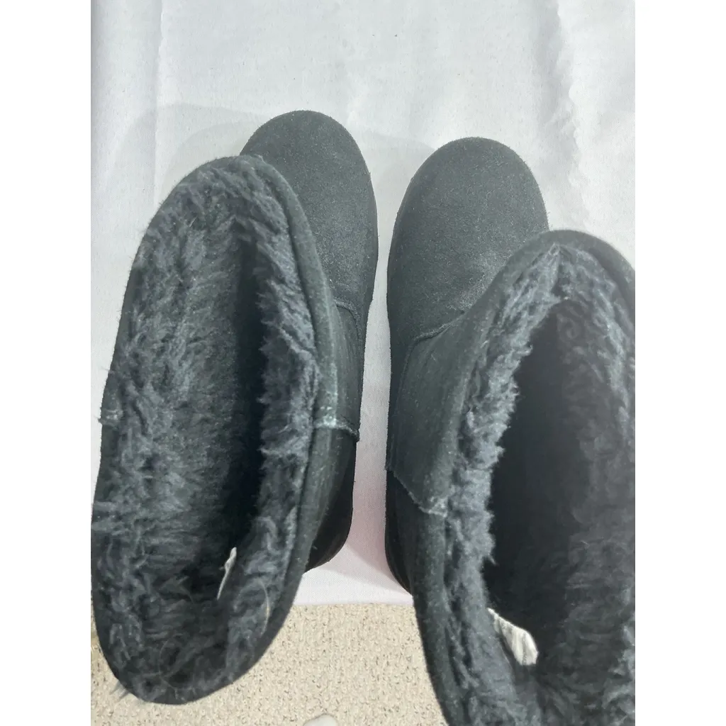 Womans Time & Tru Ankle Boots 7 black Lined Pull On - Image 6