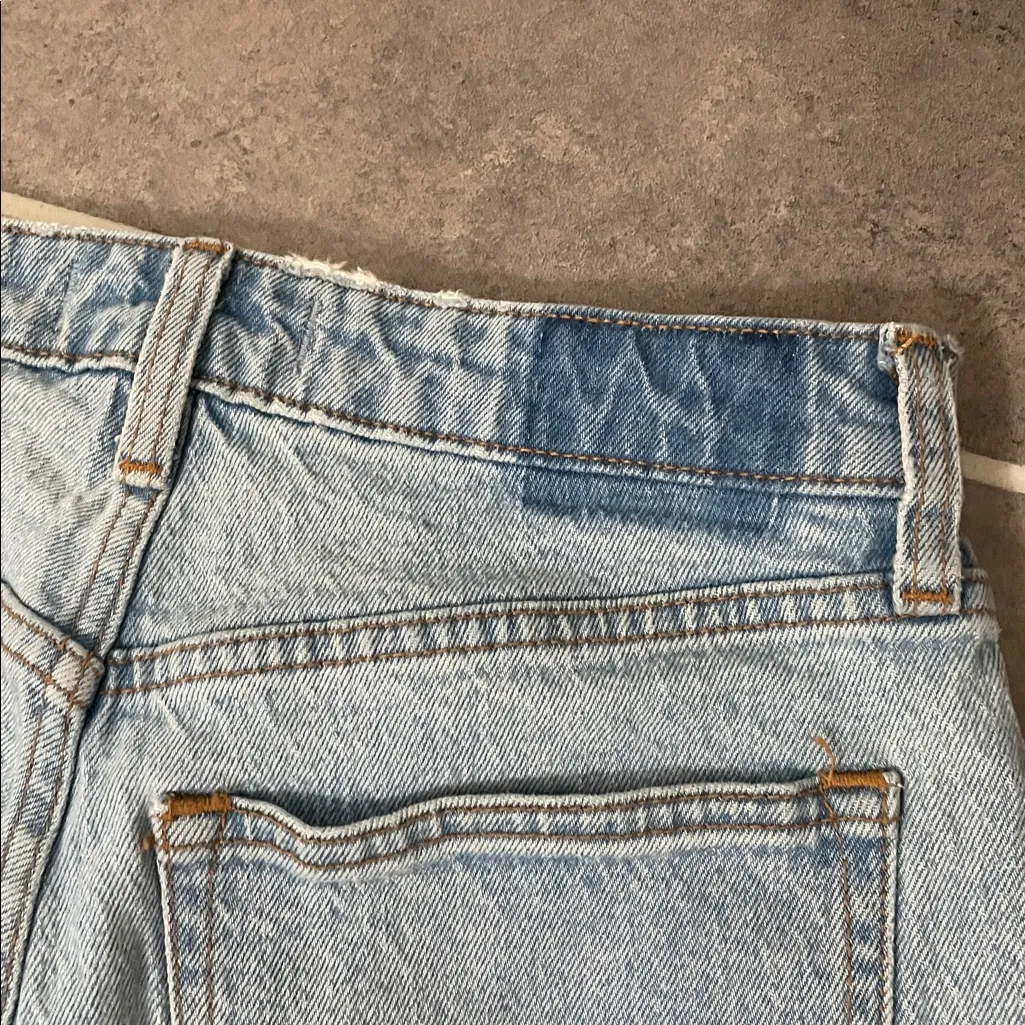 Abercrombie & Fitch Curve Love High Rise 90s Relaxed Jean size 26X33 - Image 9