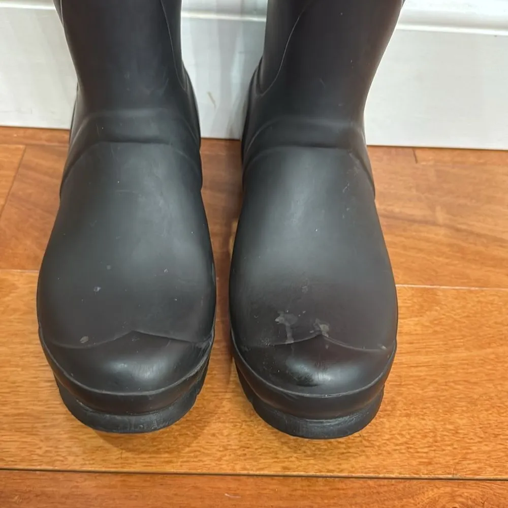 Hunter  Classic Black Waterproof Boots size 8 - Image 2