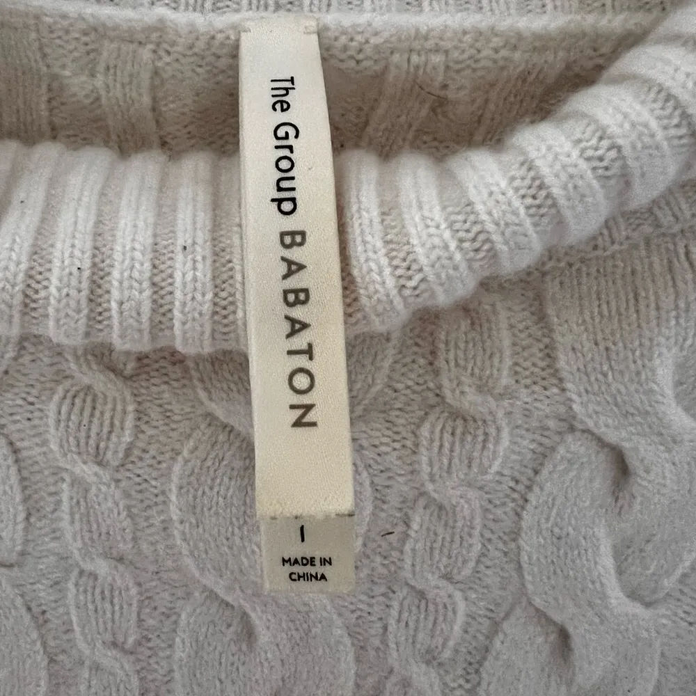 The Group Babaton Aritzia Merino Wool Cable Knit Sweater Jumper Size Large - Image 2