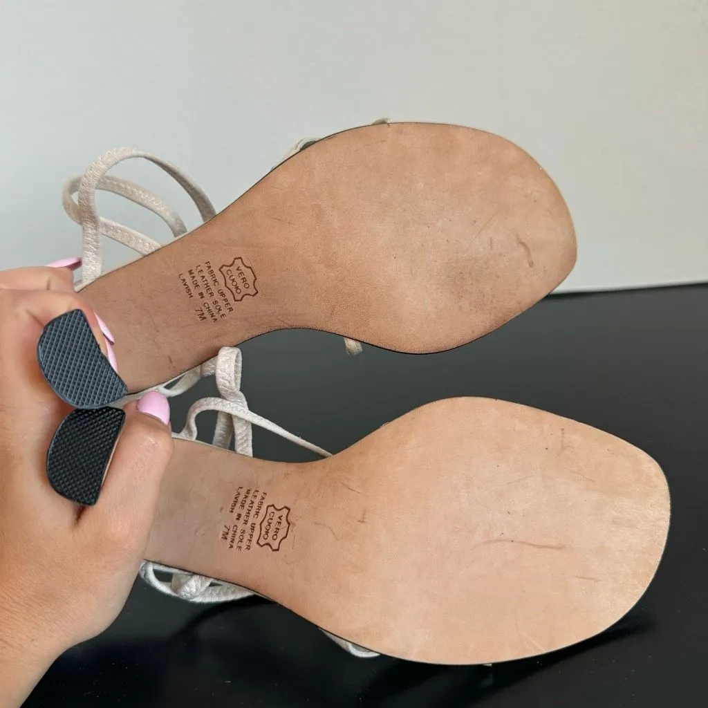 VTG Y2K Strappy BP Satin White Leather Kitten Heel Mule Square Toe Sandal Size 7 Black - Image 7