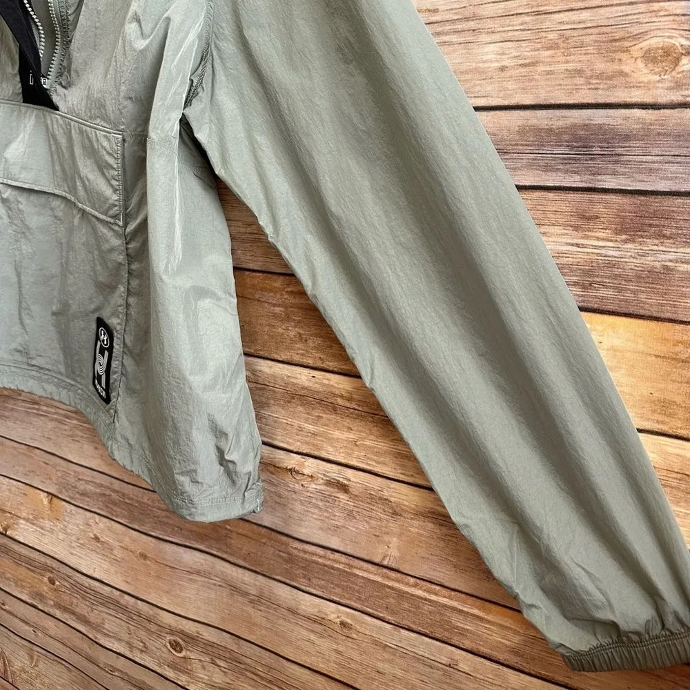 Under Armour Run Everywhere Layer Lightweight Packable Jacket Size XL NWT - Image 3