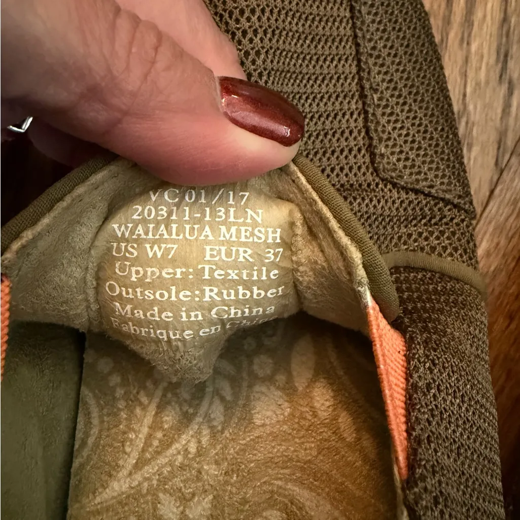 OluKai Waialua Mesh Slip - Image 7