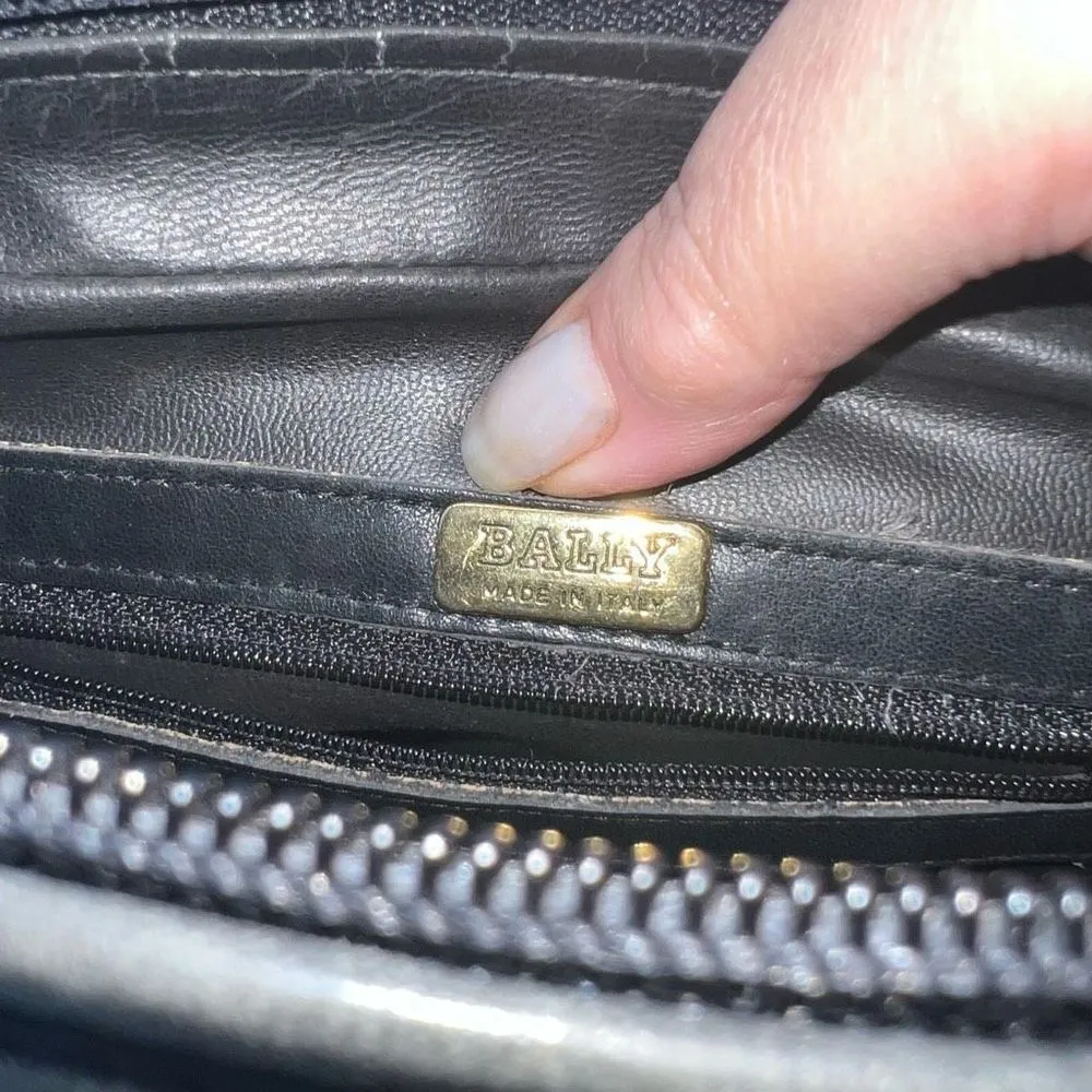 Bally Vintage Made in Italy Leather and Suede Crossbody Bag Black - Image 14