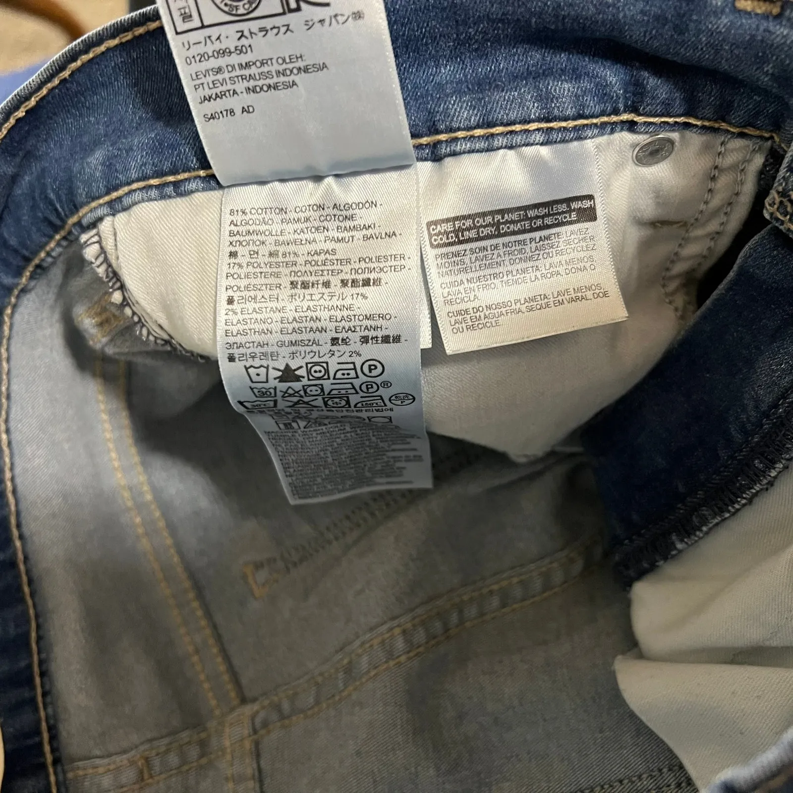 Levi's 314 Shaping Straight Denim Jeans Blue Stretch Hi-Rise Dark Wash Size 30 - Image 8