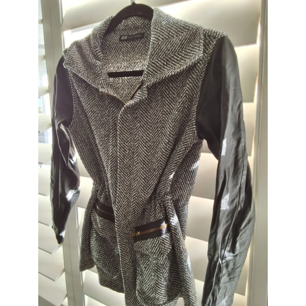 John Eshaya JET Black Tweed And 100% Leather Jacket - Image 4