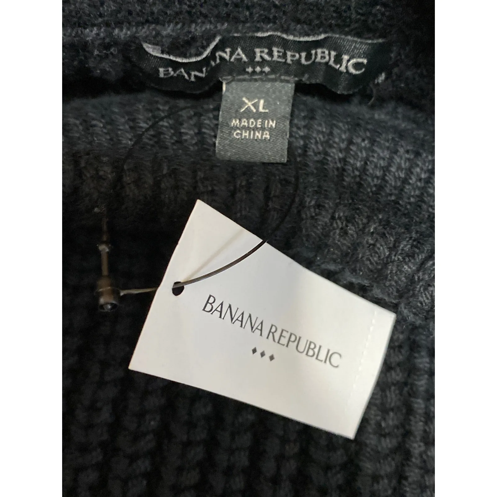 NEW Banana Republic Black Cable Knit Sleeveless Crewneck Tank Sweater Top Size L - Image 3