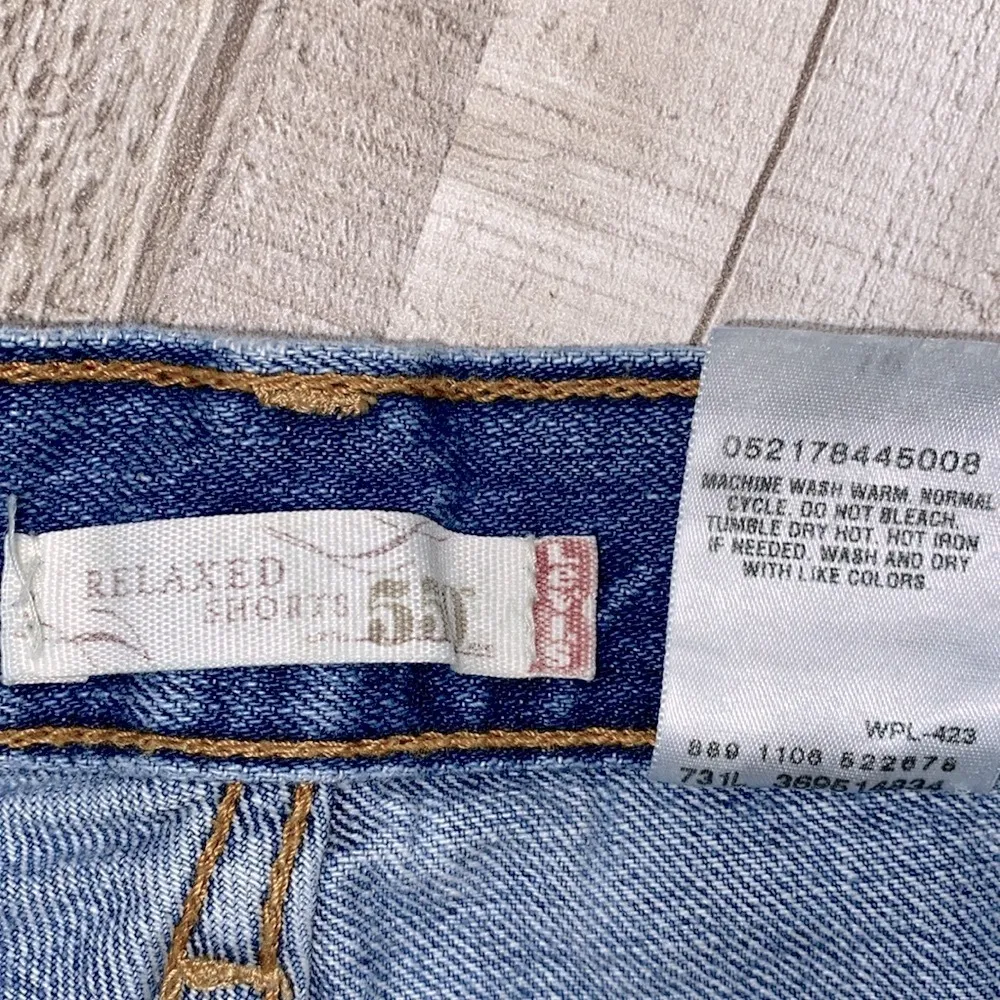 Levi’s vintage denim shorts size 10 - Image 6