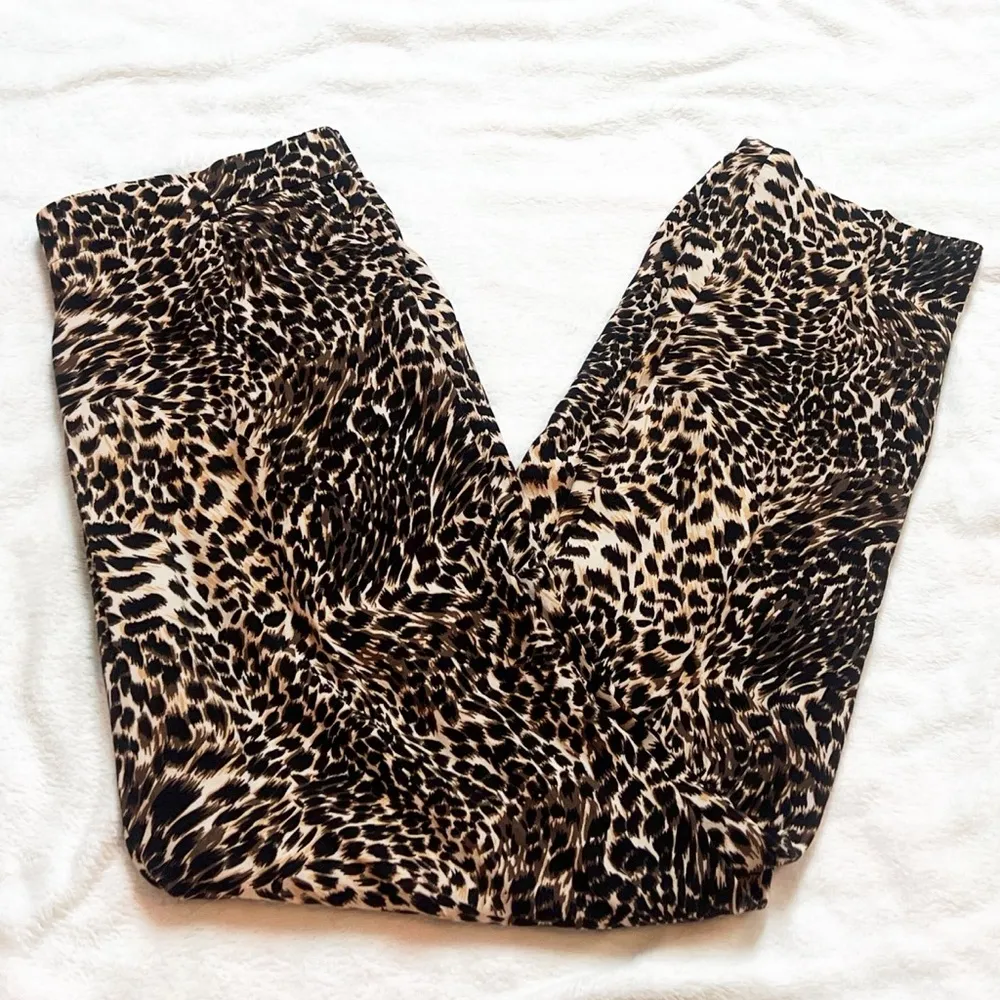 NEW Gianni Bini Leopard High Rise Straight Leg Pleated Pants Brown Black Pockets - Image 4