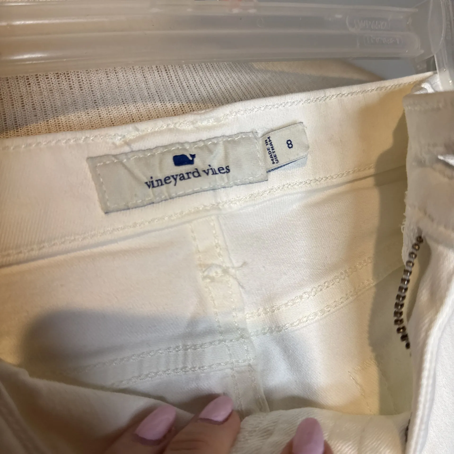 Vineyard‎ Vines Women's White Cap Frayed Hemline Logo Denim Jean Mini Skirt - Image 3