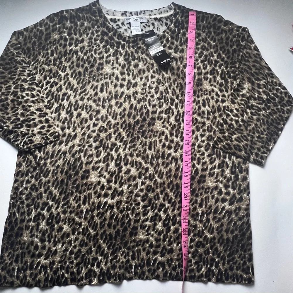Rebecca Malone Women’s Plus Size Animal Print Crewneck Sweater Sz 1X - Image 2