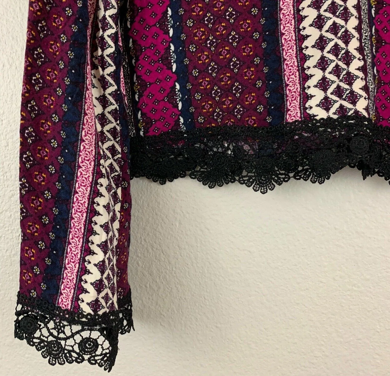 ✨NWT  Divided Long sleeve Crop Top - Image 2