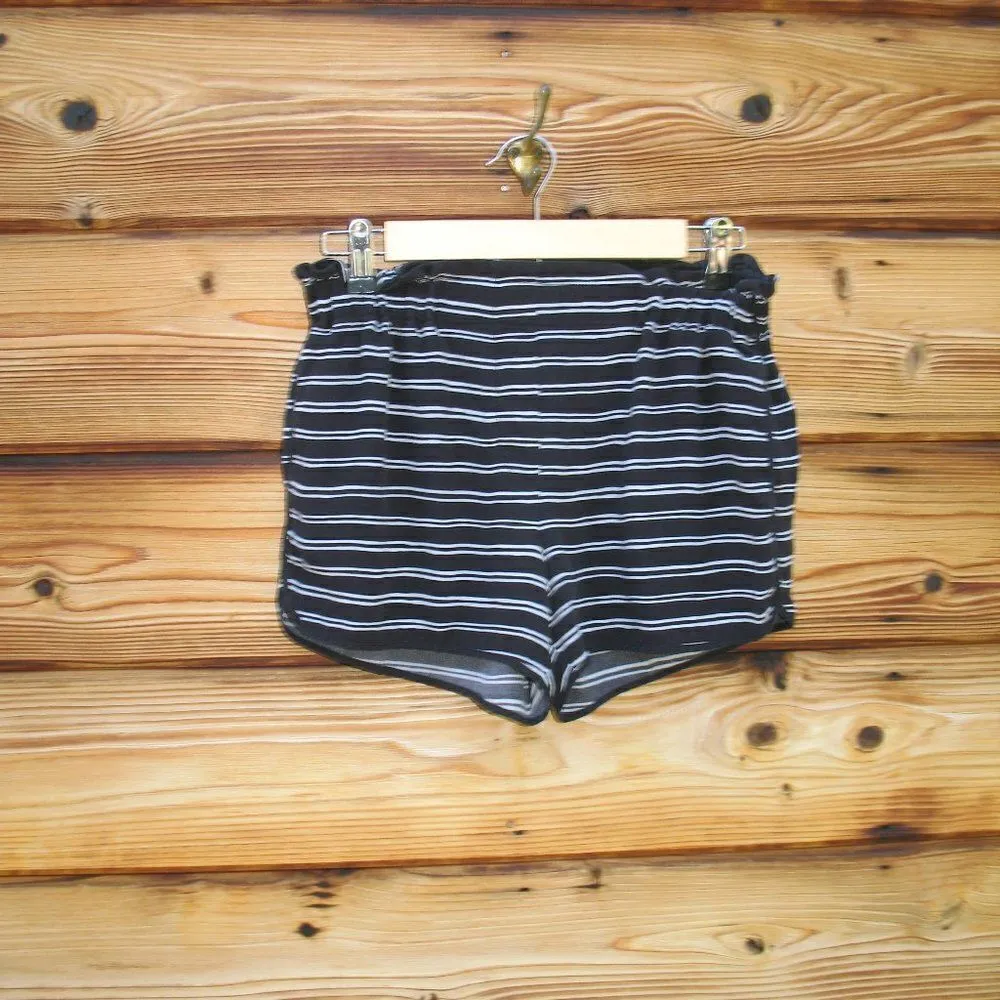 A.L.C. Black White Striped Silk Mark Shorts - Image 2