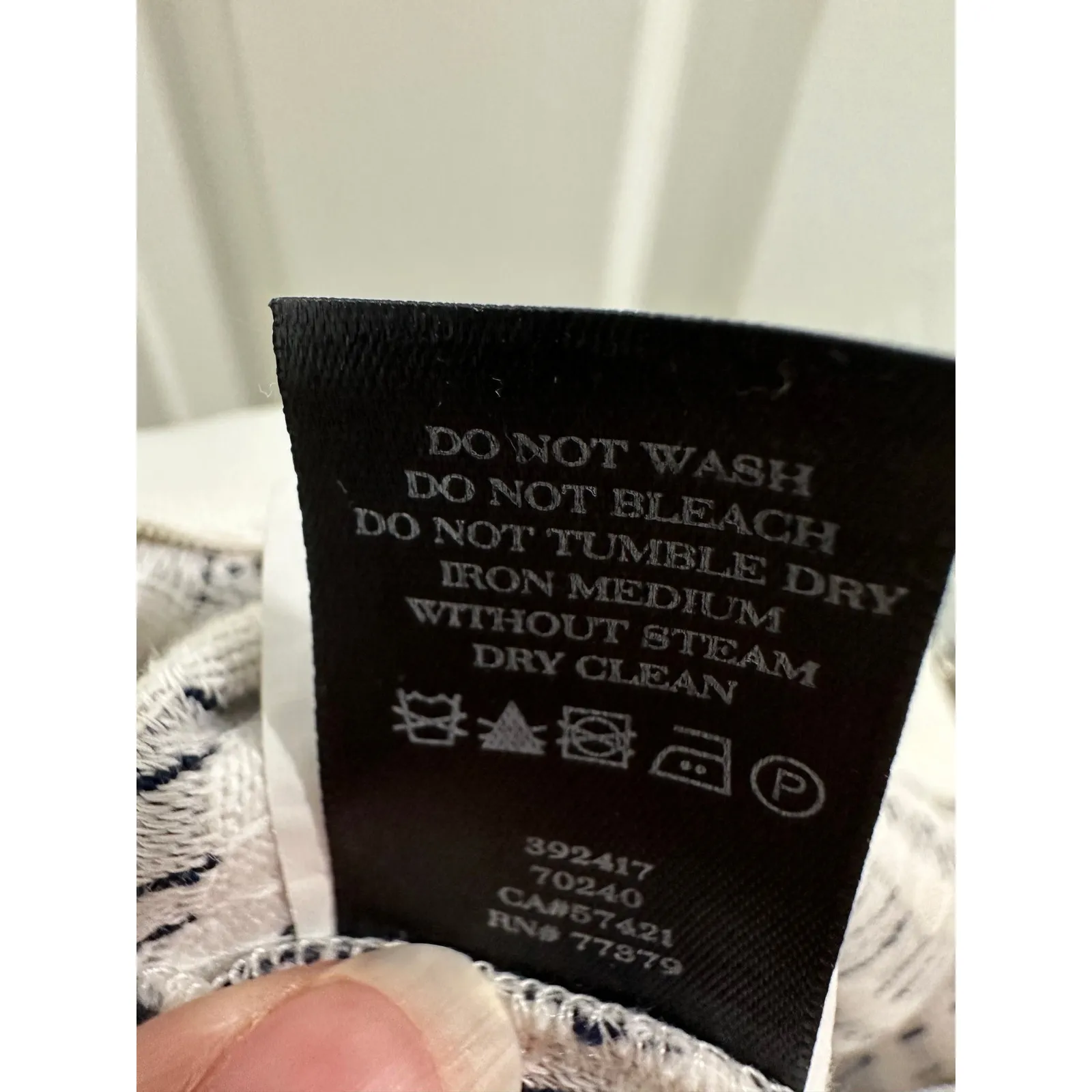 Ann Taylor Petite Navy & White Striped Textured Pencil Skirt 0P Coastal XSP - Image 11