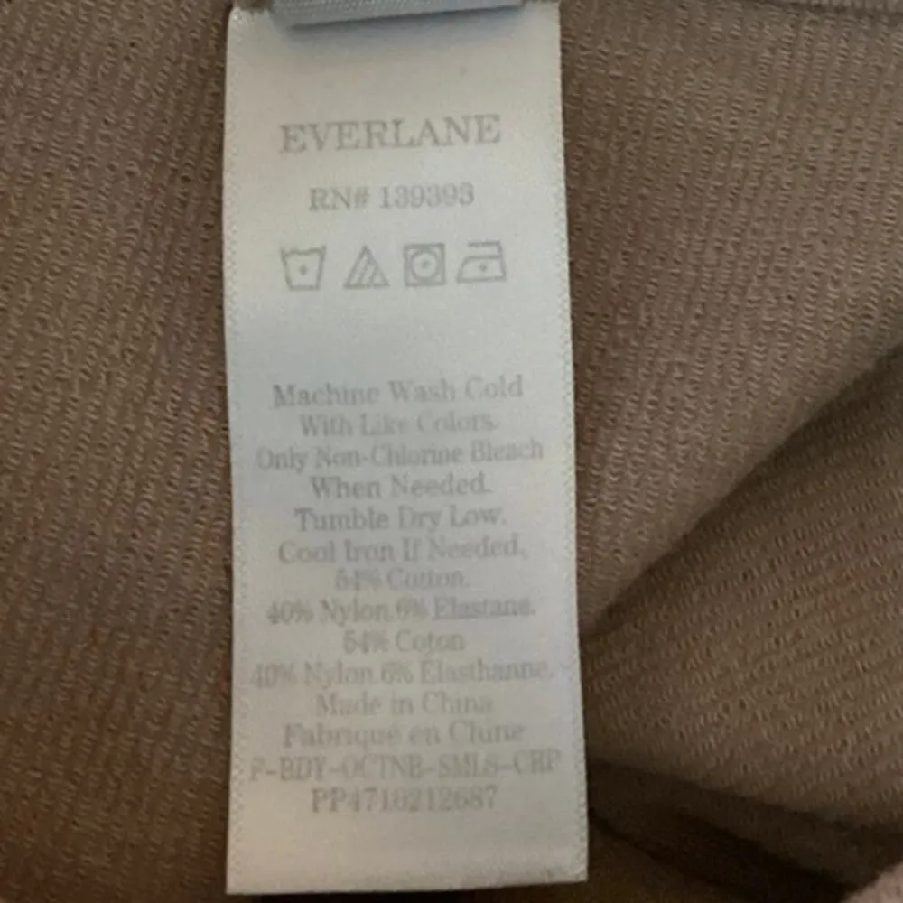 Everlane Tan Mock Neck Short Sleeve Plain Knit Stretch Crop T Shirt Top Sz XS/S - Image 3